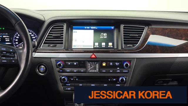 2016 Hyundai Genesis DH - Thumbnail 3