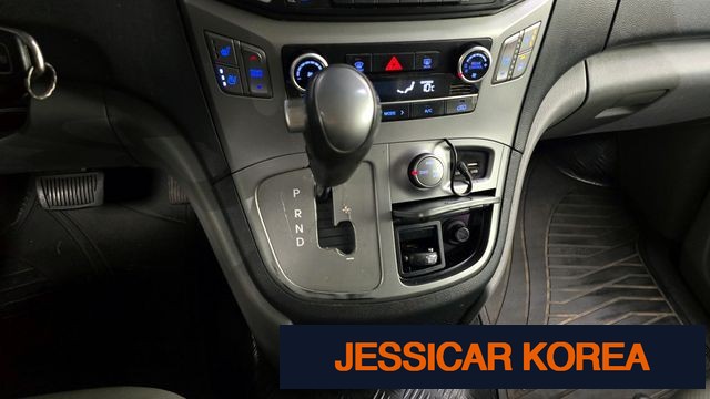 2017 Hyundai Grand Starex - Thumbnail 6