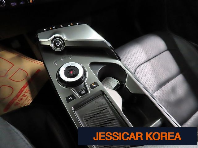 2022 Kia EV6 - Thumbnail 4