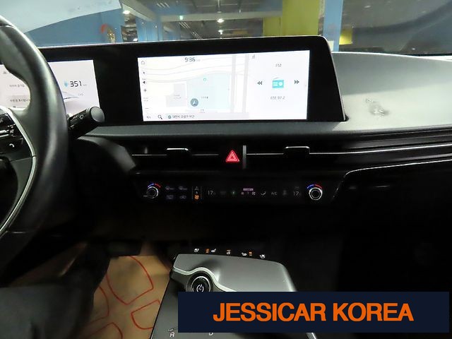 2022 Kia EV6 - Thumbnail 6
