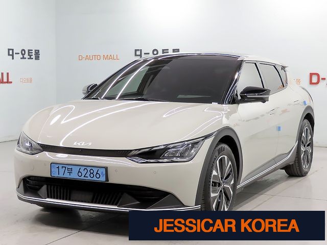 2022 Kia EV6 - Thumbnail 14