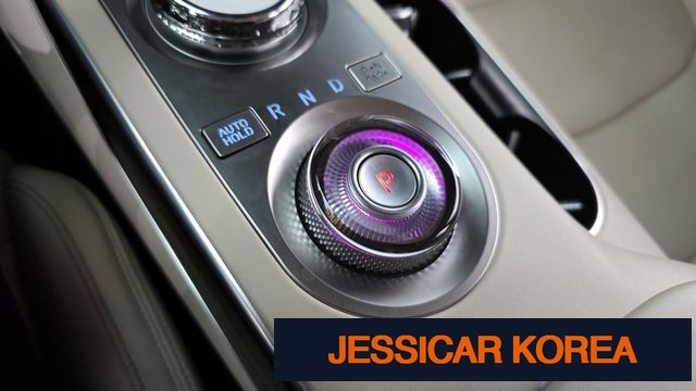 2022 Genesis GV70 - Thumbnail 19