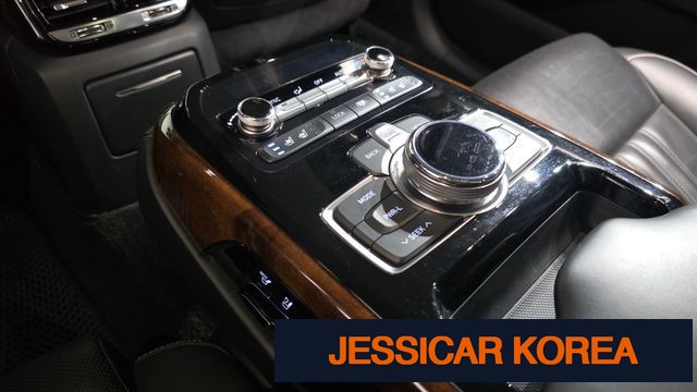 2018 Genesis EQ900 - Thumbnail 18