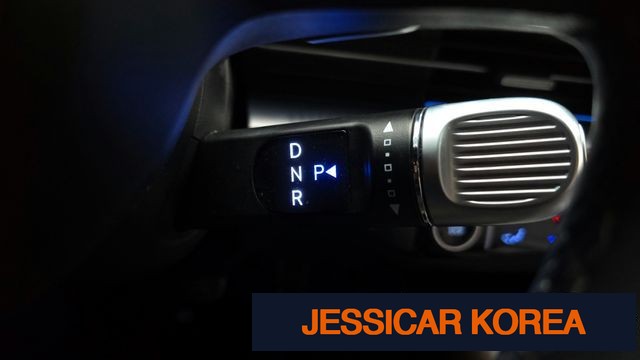 2023 Hyundai Ioniq 6 - Thumbnail 14