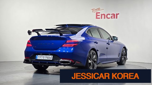 2021 Genesis The New G70 - Thumbnail 8