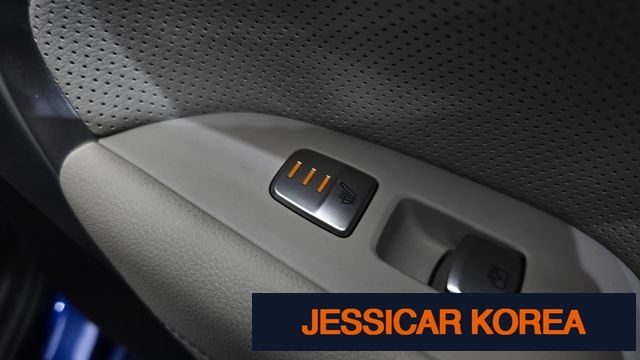 2021 Genesis The New G70 - Thumbnail 11