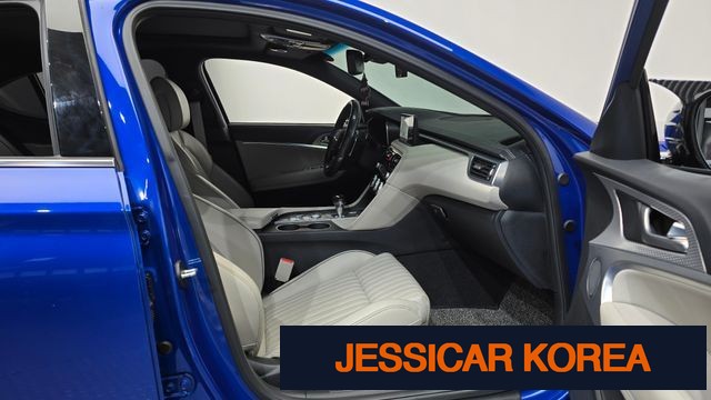 2021 Genesis The New G70 - Thumbnail 19