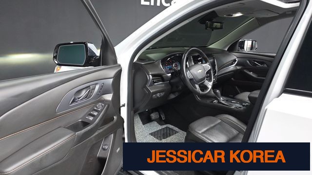 2020 Chevrolet Traverse - Thumbnail 16
