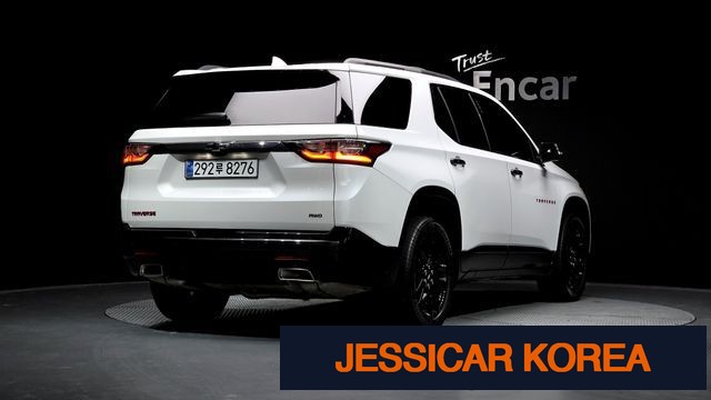 2020 Chevrolet Traverse - Thumbnail 18