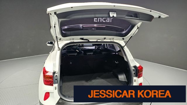 2020 Kia Seltos - Thumbnail 16