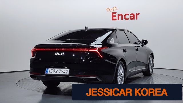 2023 Kia K8 - Thumbnail 12