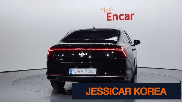 2023 Kia K8 - Thumbnail 16
