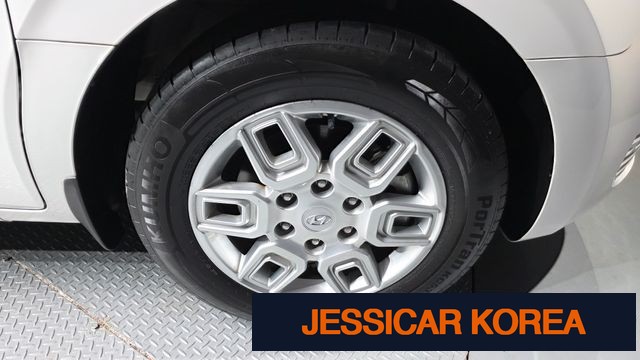 2023 Hyundai Staria - Thumbnail 5