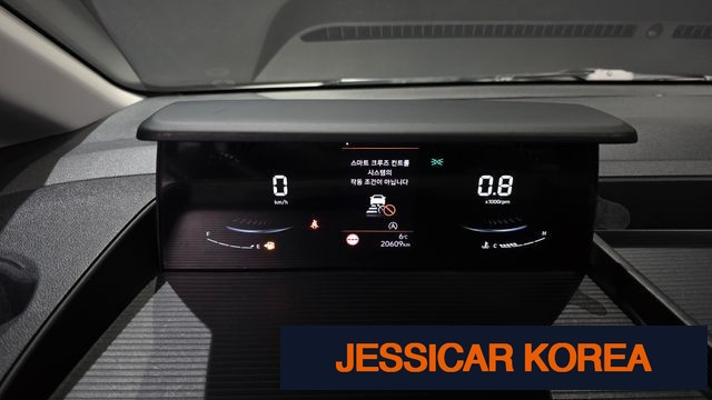 2023 Hyundai Staria - Thumbnail 14