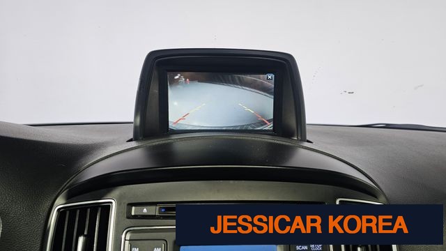 2016 Hyundai Grand Starex - Thumbnail 10