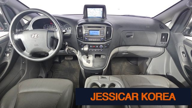 2016 Hyundai Grand Starex - Thumbnail 12