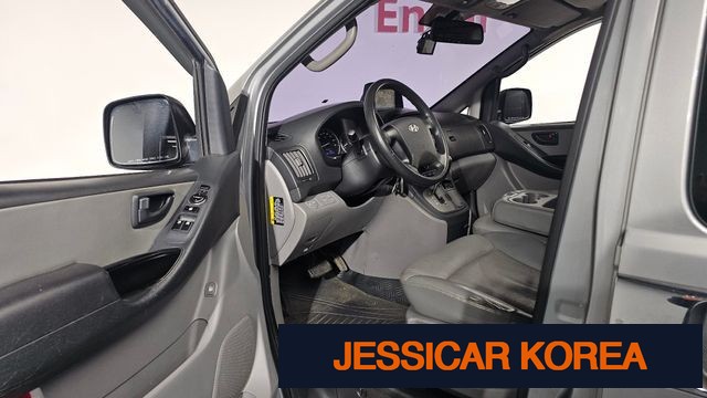 2016 Hyundai Grand Starex - Thumbnail 14