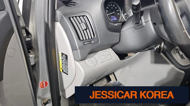 2016 Hyundai Grand Starex - Thumbnail 18