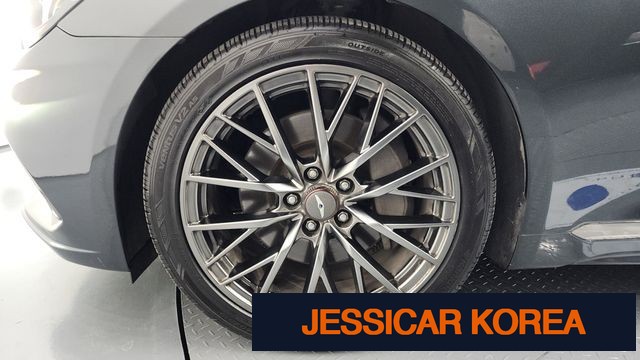 2018 Genesis G80 - Thumbnail 19