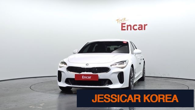 2018 Kia Stinger - Thumbnail 8