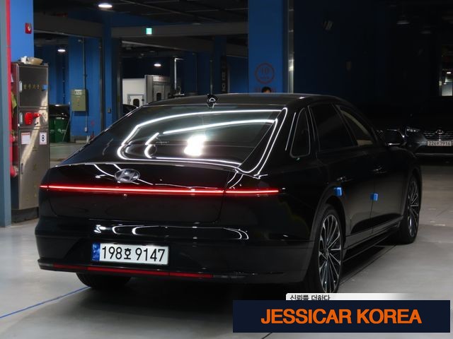 2023 Hyundai Grandeur (GN7) - Thumbnail 2