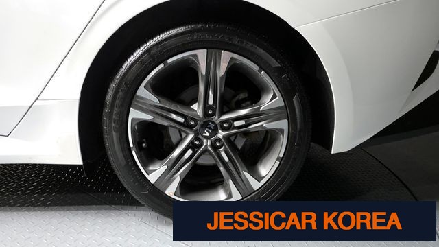 2020 Kia K5 3rd Gen - Thumbnail 3