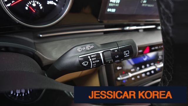 2023 Kia Carnival 4th Gen - Thumbnail 19