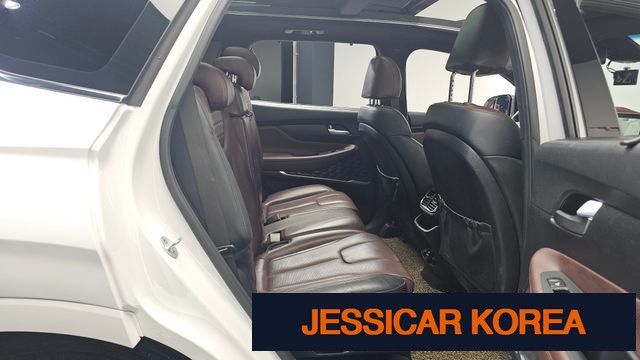 2019 Hyundai Santa Fe TM - Thumbnail 2