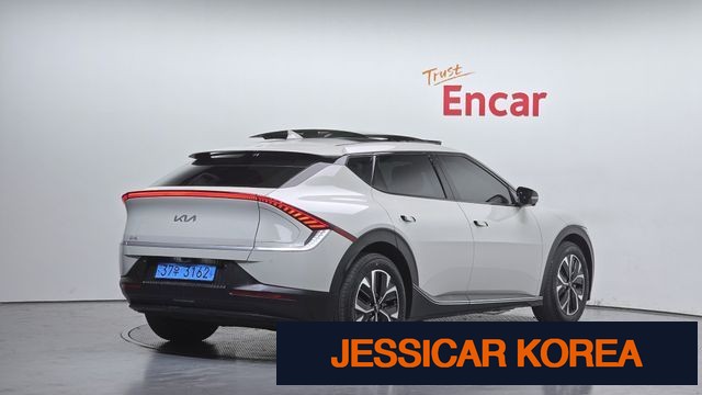 2022 Kia EV6 - Thumbnail 10