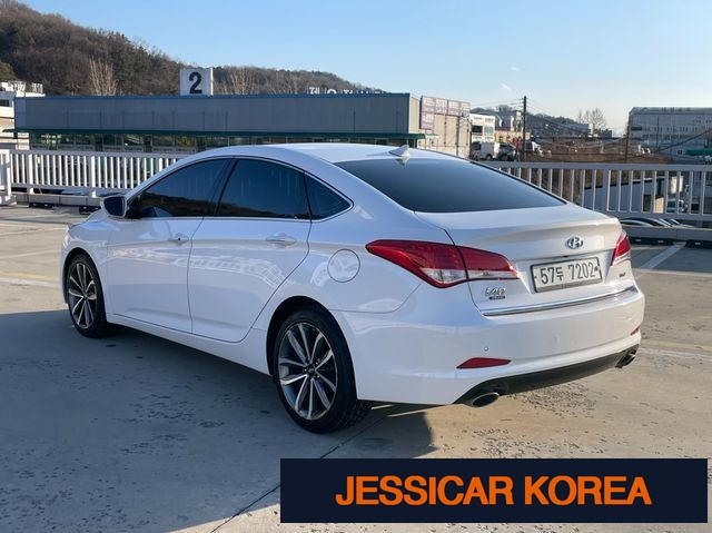2015 Hyundai i40 saloon - Thumbnail 4