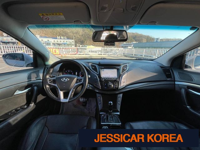 2015 Hyundai i40 saloon - Thumbnail 8
