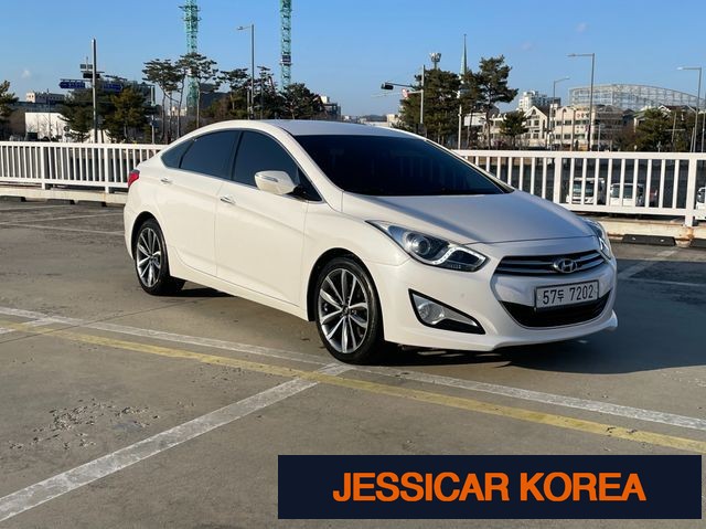 2015 Hyundai i40 saloon - Thumbnail 14