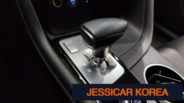 2023 Genesis The New G70 Shooting Brake - Thumbnail 10