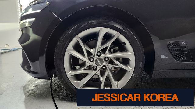 2023 Genesis The New G70 Shooting Brake - Thumbnail 19
