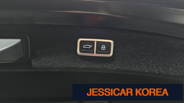 2023 Genesis G80 (RG3) - Thumbnail 10