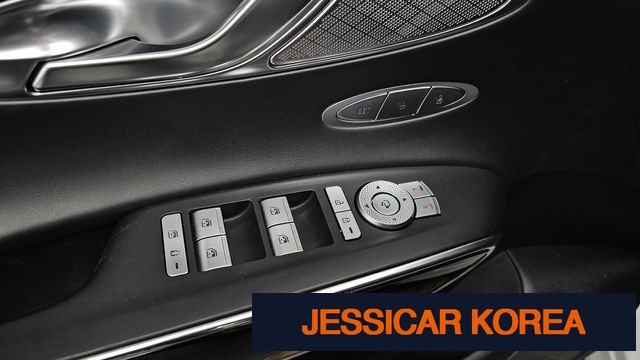 2022 Genesis GV70 - Thumbnail 6