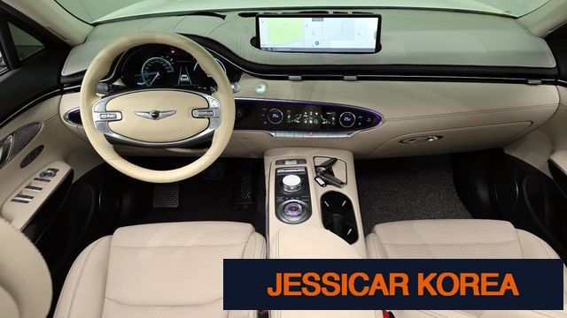 2023 Genesis GV70 - Thumbnail 17