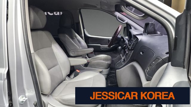 2016 Hyundai Grand Starex - Thumbnail 20