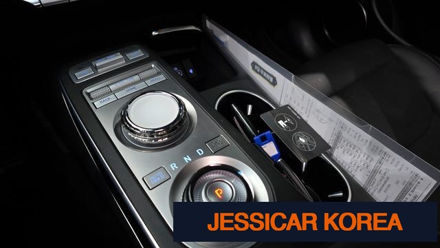 2023 Genesis GV70 - Thumbnail 19