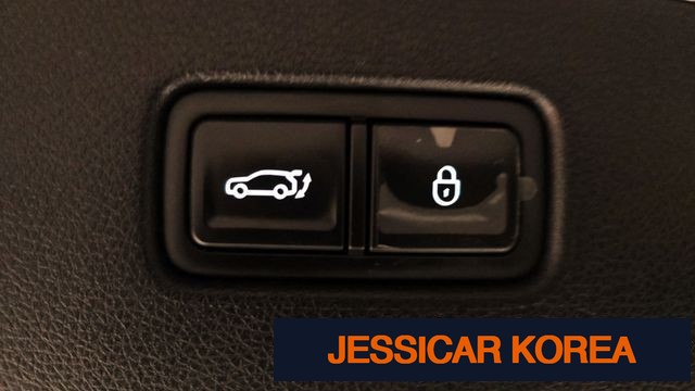2023 Genesis GV70 - Thumbnail 20
