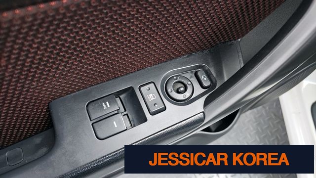 2013 Kia Forte Coupe - Thumbnail 13