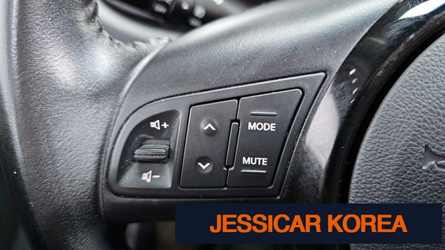 2013 Kia Forte Coupe - Thumbnail 16