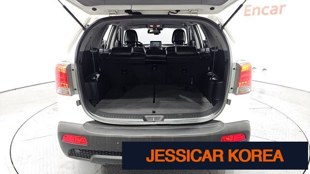 2012 Kia Sorento R - Thumbnail 11