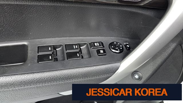 2012 Kia Sorento R - Thumbnail 16