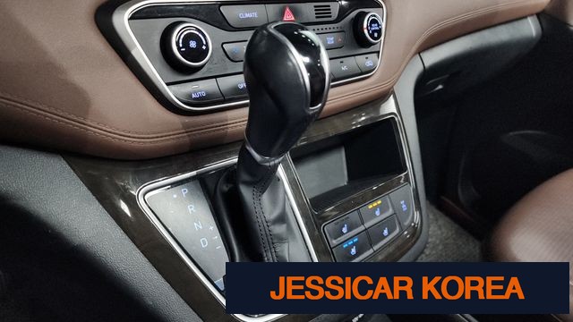 2019 Hyundai The New Grand Starex - Thumbnail 14