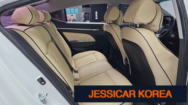 2016 Hyundai Avante AD - Thumbnail 18