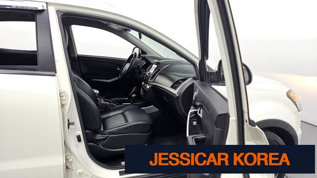 2015 KG Mobility New Korando C - Thumbnail 5