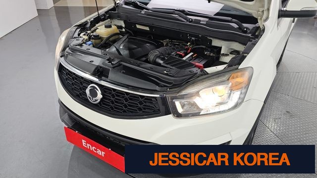 2015 KG Mobility New Korando C - Thumbnail 12