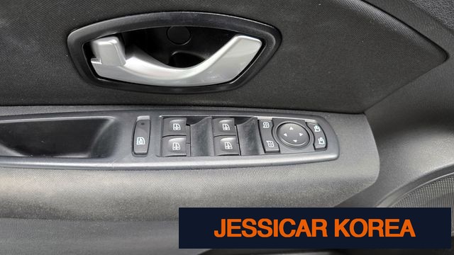 2014 Renault Korea New SM3 - Thumbnail 11
