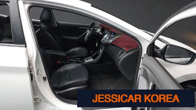 2012 Hyundai Avante MD - Thumbnail 11